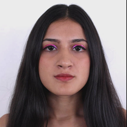 Boujee_Beauty_Multichrome_Eyeliner_Roses