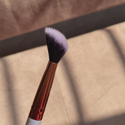 Small Angled Buffing Brush - Boujee Beauty