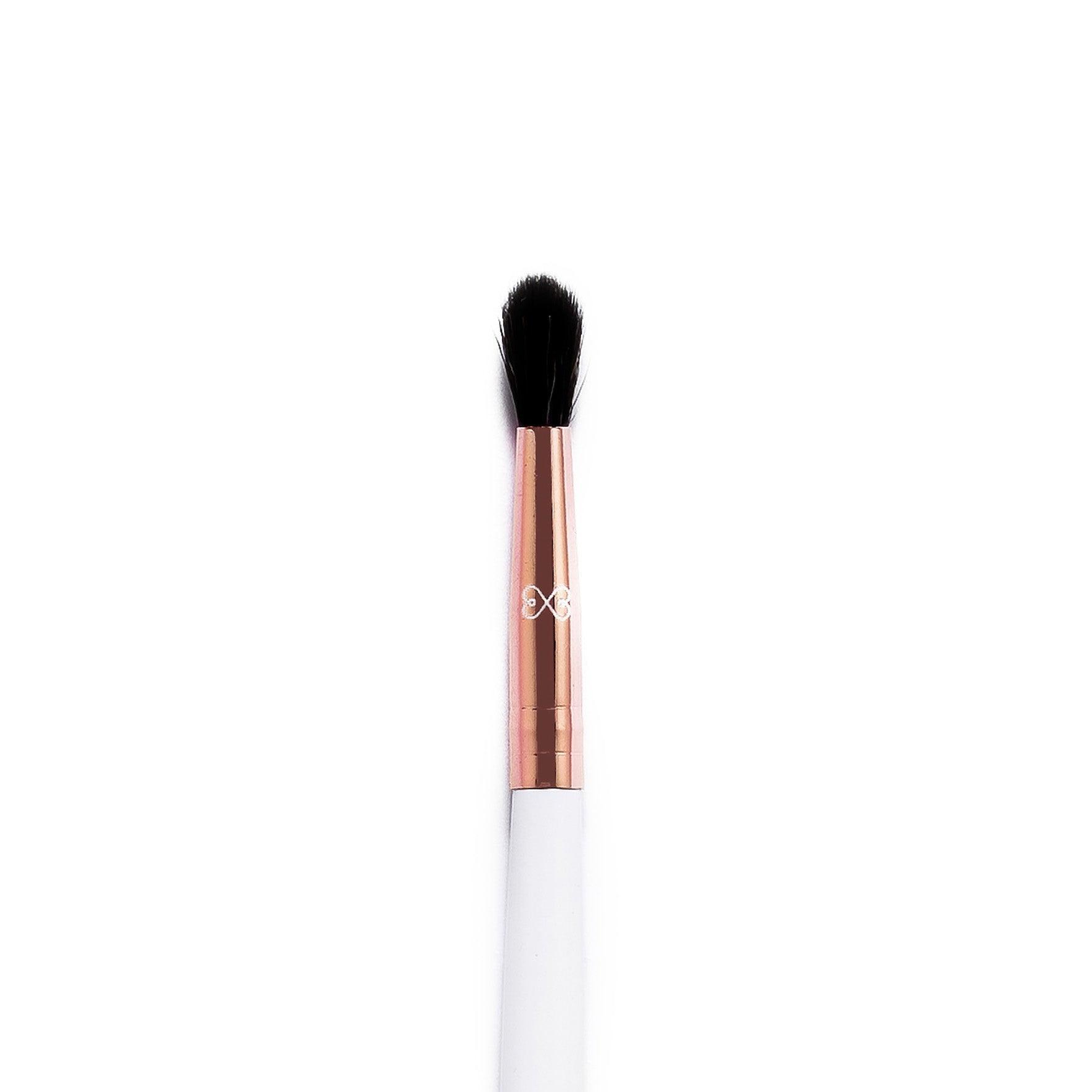 Small Fluffy Blending Brush - Boujee Beauty